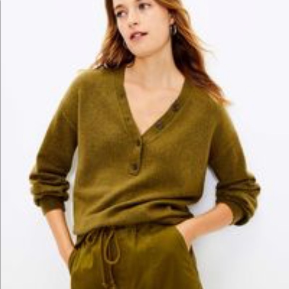 Loft Henley knit sweater - Picture 1 of 8